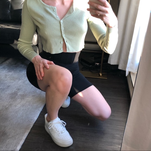 SOLD - Princess Polly cropped cardigan - Picture 3 of 4